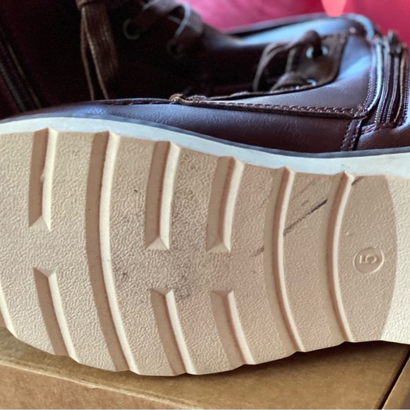 KIDS BOOTS 🥾 NWOB - Picture 6 of 9